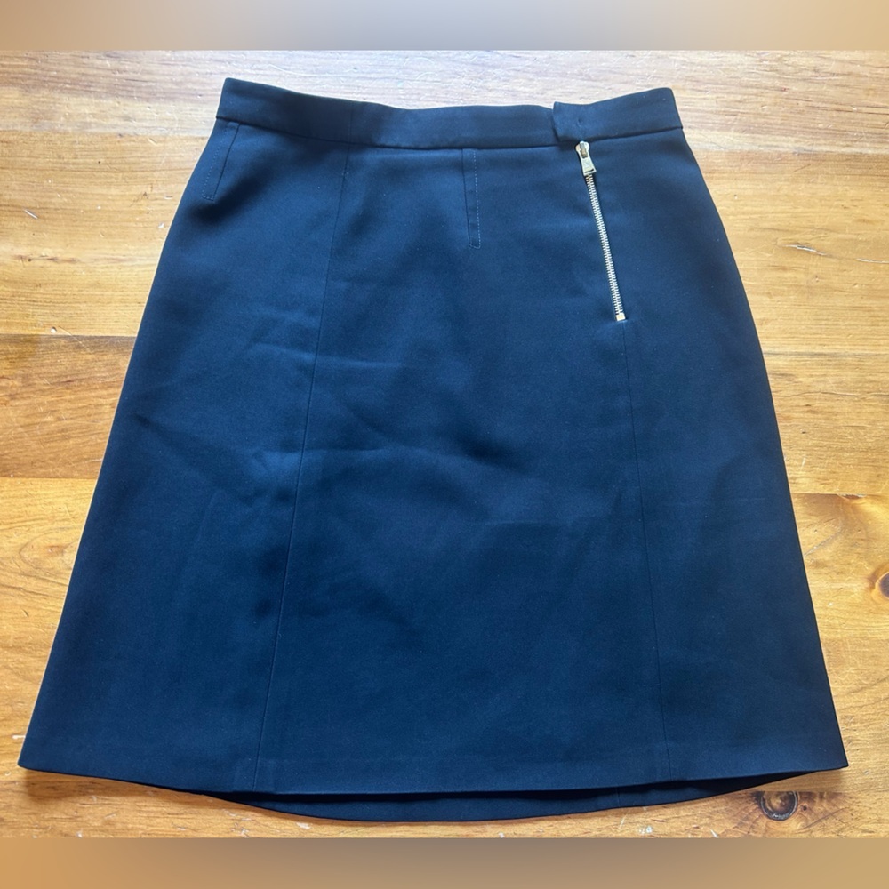Louis Vuitton Uniformes VINTAGE Designer Black Mini Skirt Size 40 (32” waist)